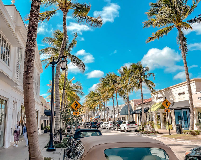 The Advantages Of Owning A Palm Beach Condo Over A House: The Pros And Cons