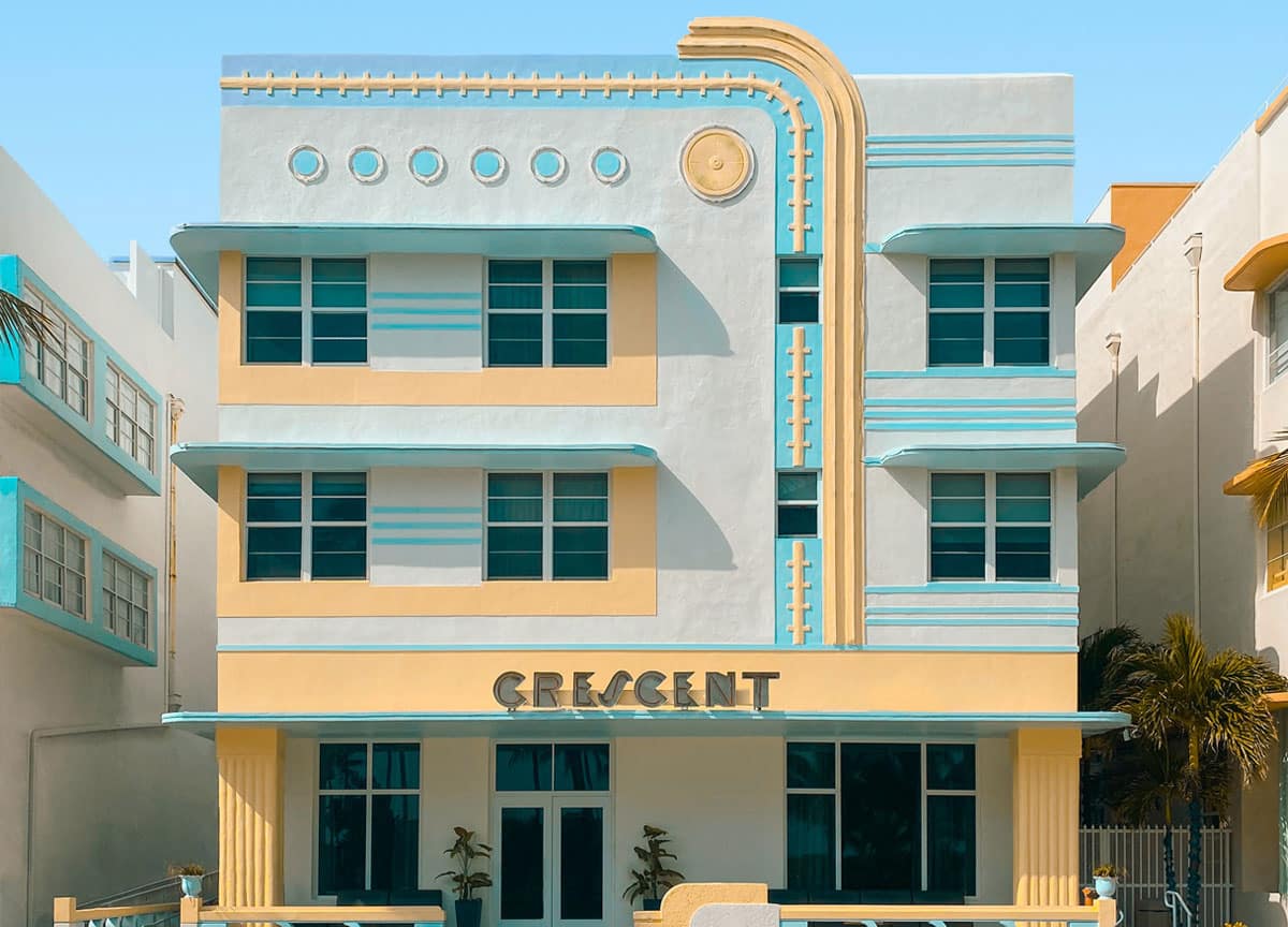Art Deco Condos In Miami Beach On Ocean Drive